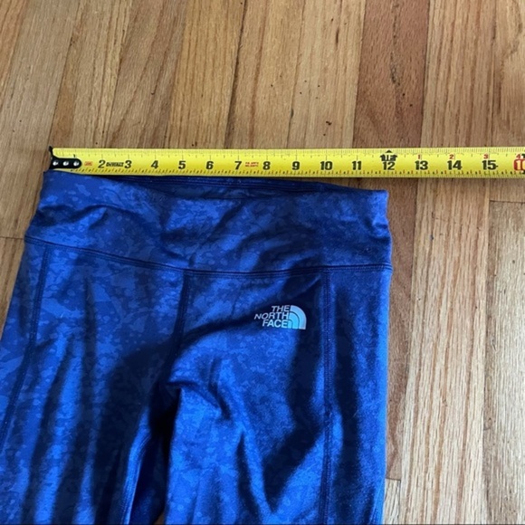 The north face Capri leggings - Picture 7 of 7
